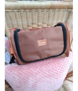 TROUSSE A SUSPENDRE 